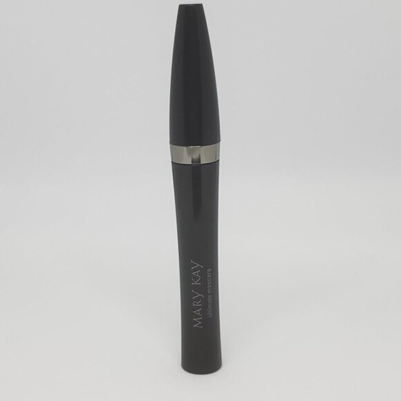 Mary Kay Ultimate Mascara - Black - Picture 4 of 5